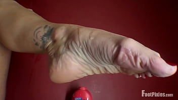 candid stinky soles clips4sale.com