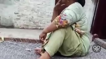 tamil aunty toilet video